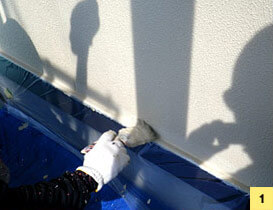 塗装工事のSTEP8クオリティーを高める2度目の仕上げ塗料を塗る上塗り01